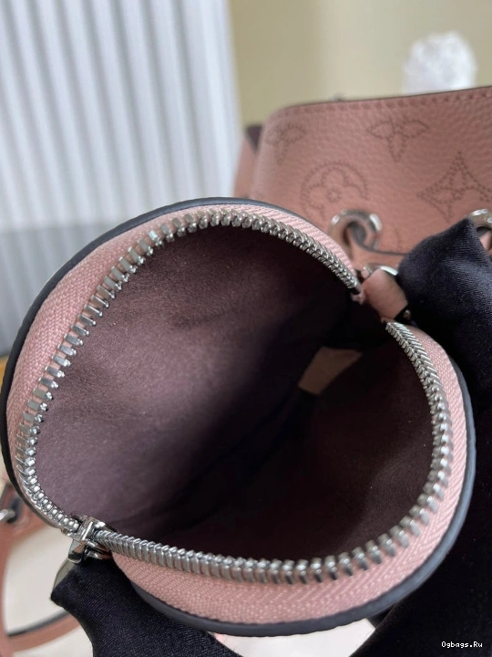 VUITTON LOUIS BELLA 0203